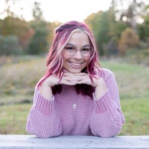 Meet your Posher, Emma